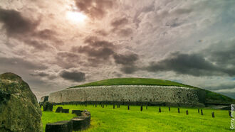 Mysterious Mounds / Star Seed People