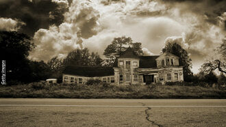 Haunted Hinsdale House/ Open Lines